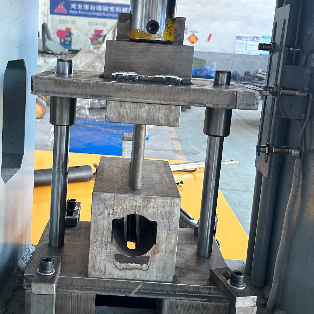 Good Selling Automatic Punching Machines Hydraulic power Press fully automatic aluminum container making machine