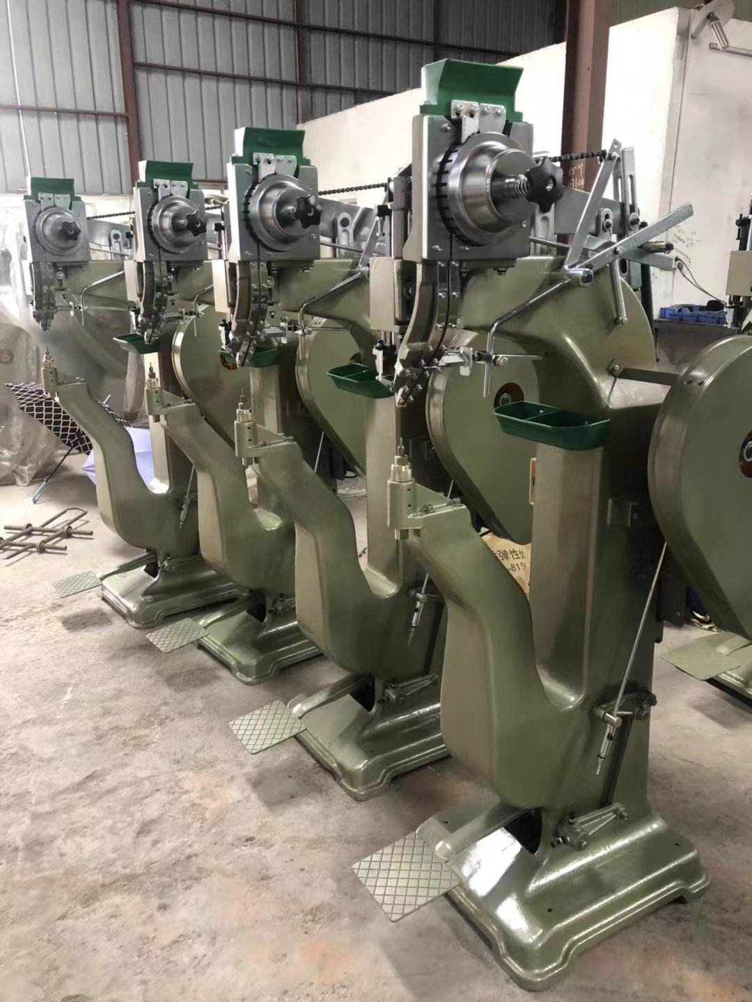 Automatic Riveting Machine rivet making machines for Bicycle chain