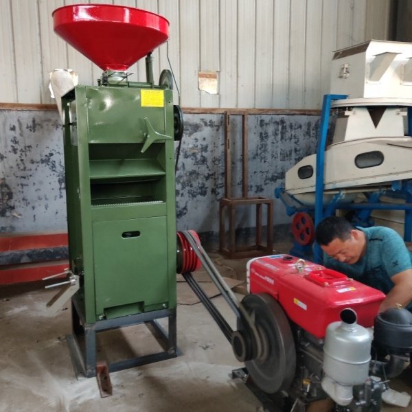 China sb series rice mill machine small rice milling machine emery roll rice mill machine