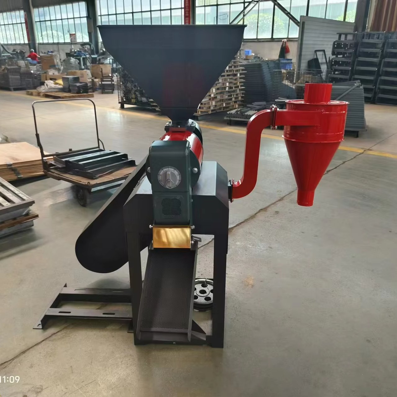 Jinsong 6n70 High Capacity 800-1000kg/h Paddy Rice Polisher Commercial 6n70 Rice Mill Rice Huller