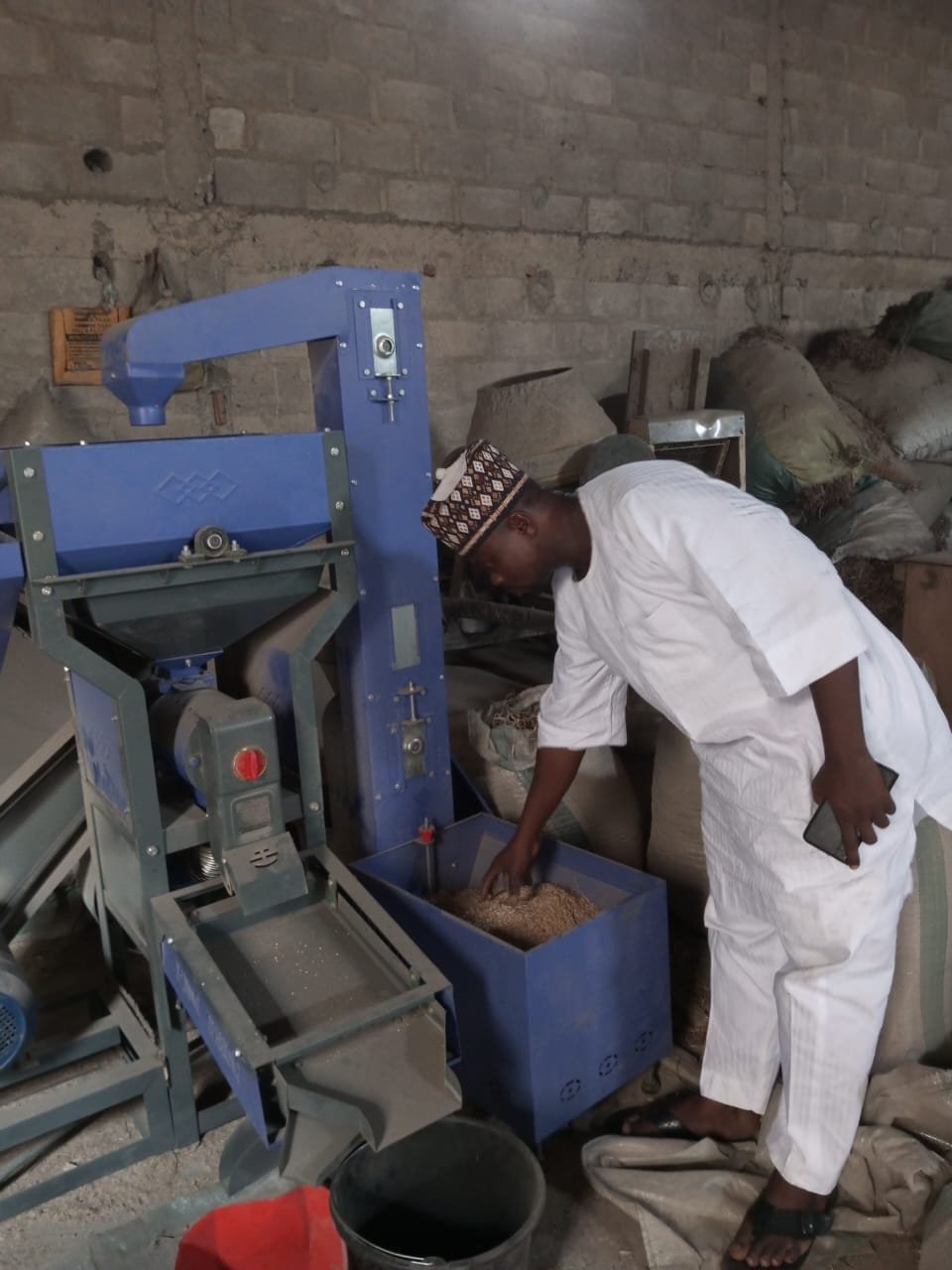 Hot selling 600kg/h automatic machinery basmati milling flour mill miller rice dehusk machine produced by Backbone