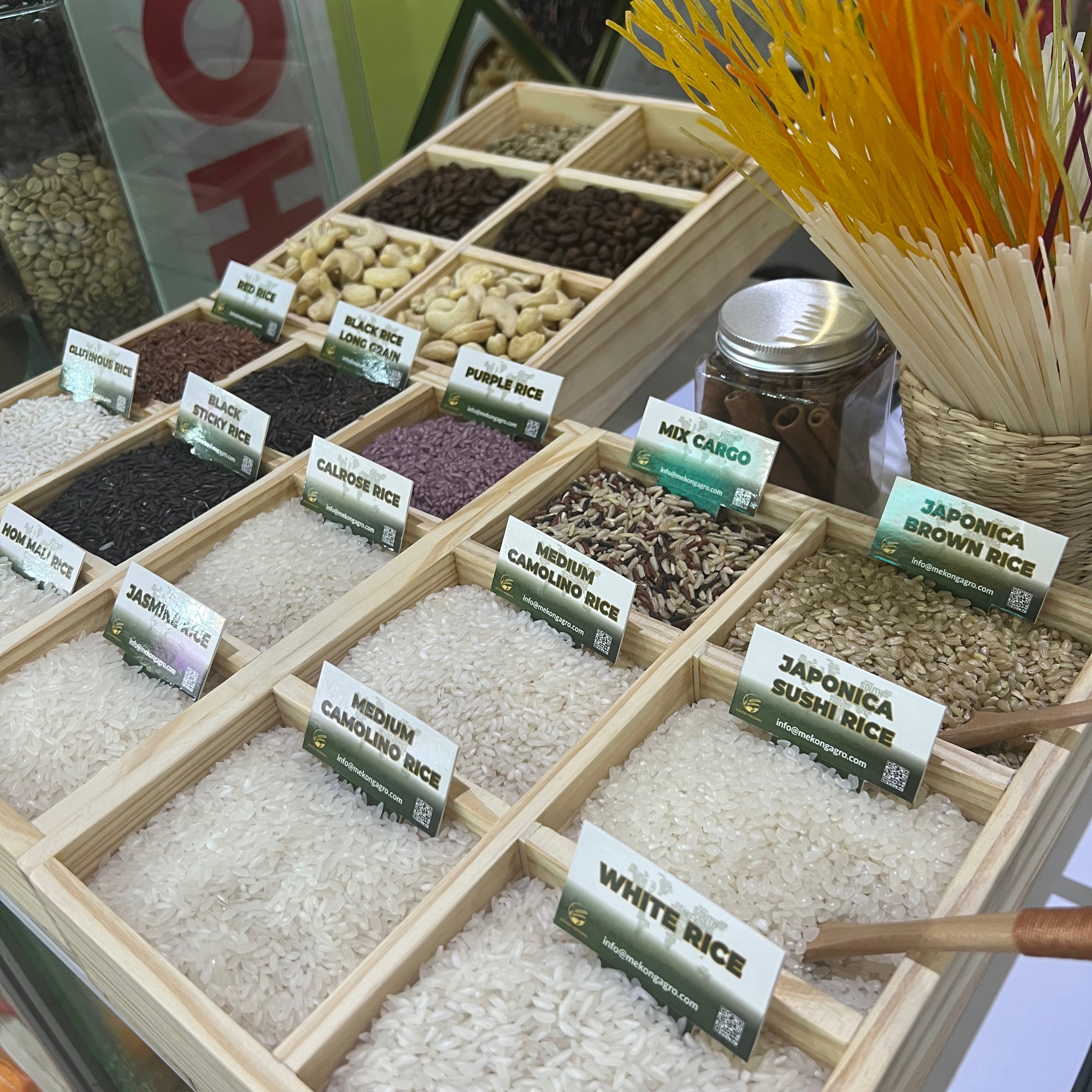 Vietnam Red Rice Organic South Mekong Miller +84972678053