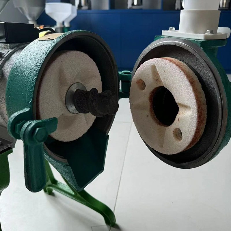 Commercial Multifunctional Copper Wire Sesame Corn Grinder And Miller Grinding Machine Big Flour Mill