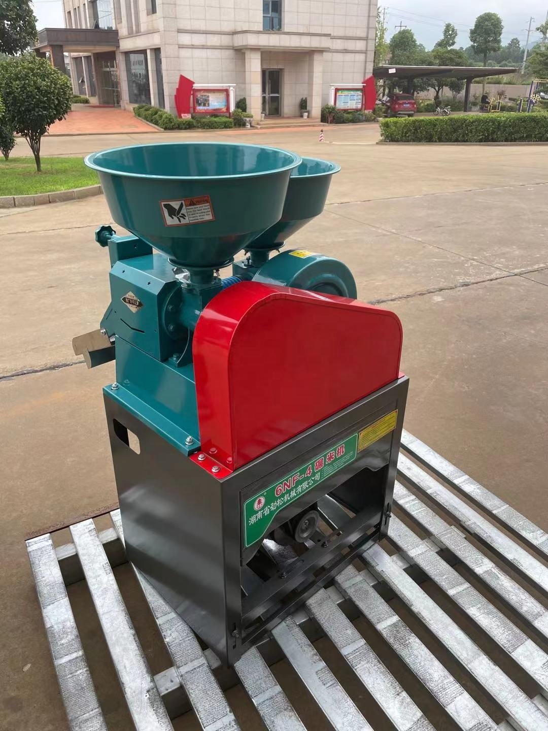 Factory Price Rice Milling Machine Complete Set Combined Grinding Machine Portable Rice Miller