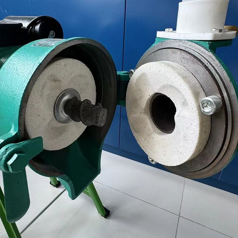 Electric Big Corn Grinding Mill Pulverizer Grinder And Miller Machine Grain For Chicken Feed