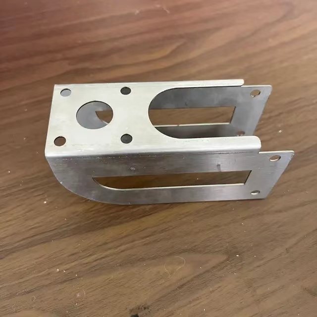 High Precision CNC Laser Cutting High Quality Customized OEM Surface Parts Aluminium Brass Sheet Metal Stamping Bending