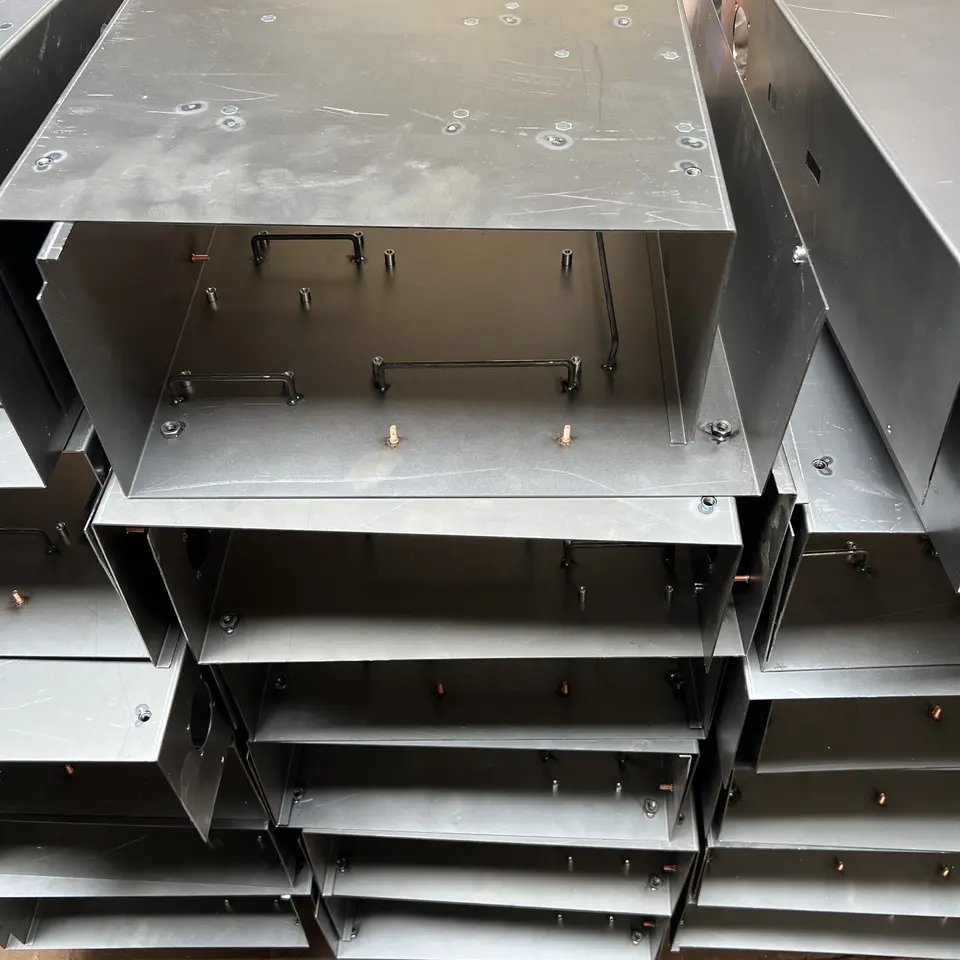 Low Price Custom Stamping Bending Welding Sheet Metal Fabrication Stainless Steel Aluminum Parts