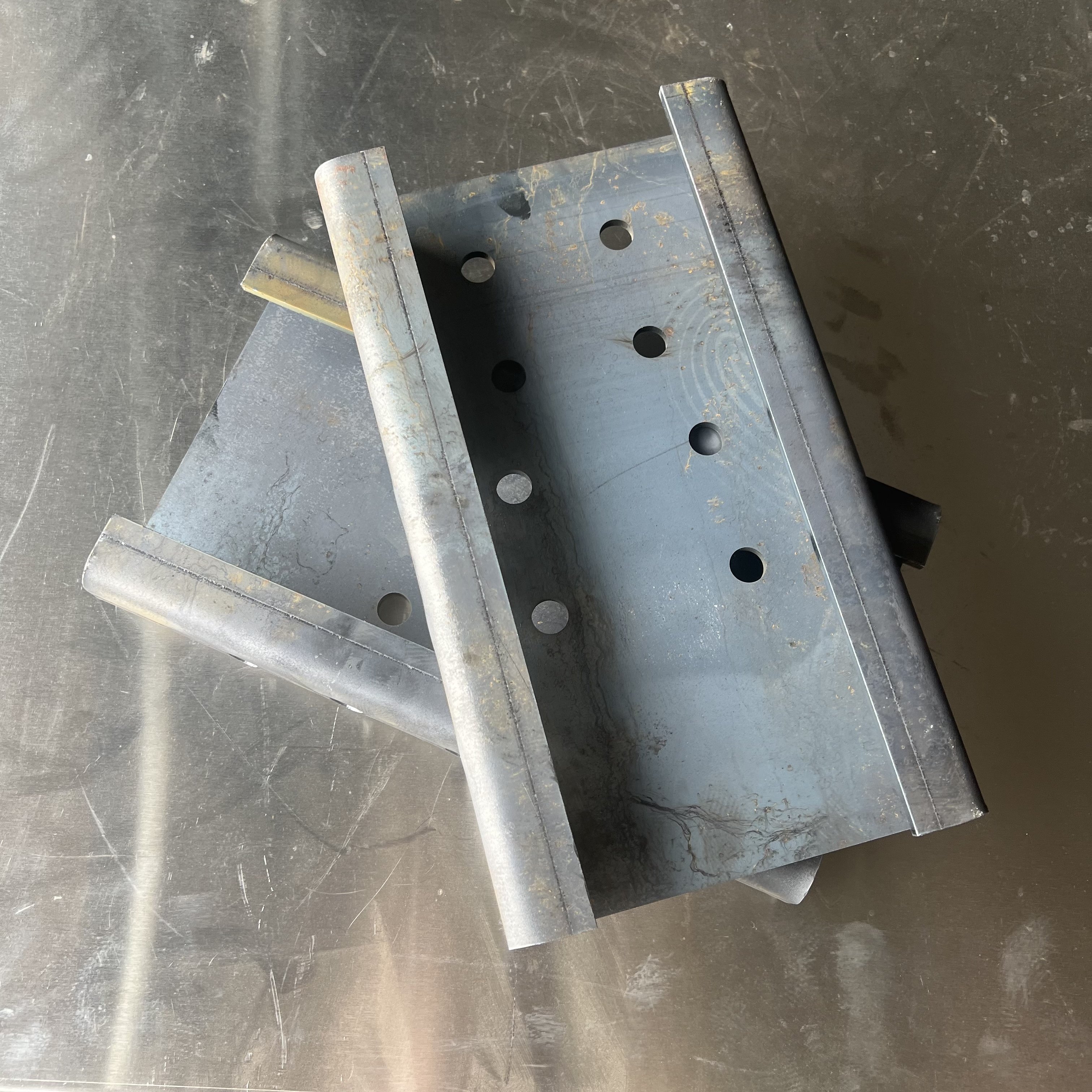 OEM High Quality Carbon Steel Fuel Tank Fittings Standard Laser Cutting and Bending Metal Sheet Model