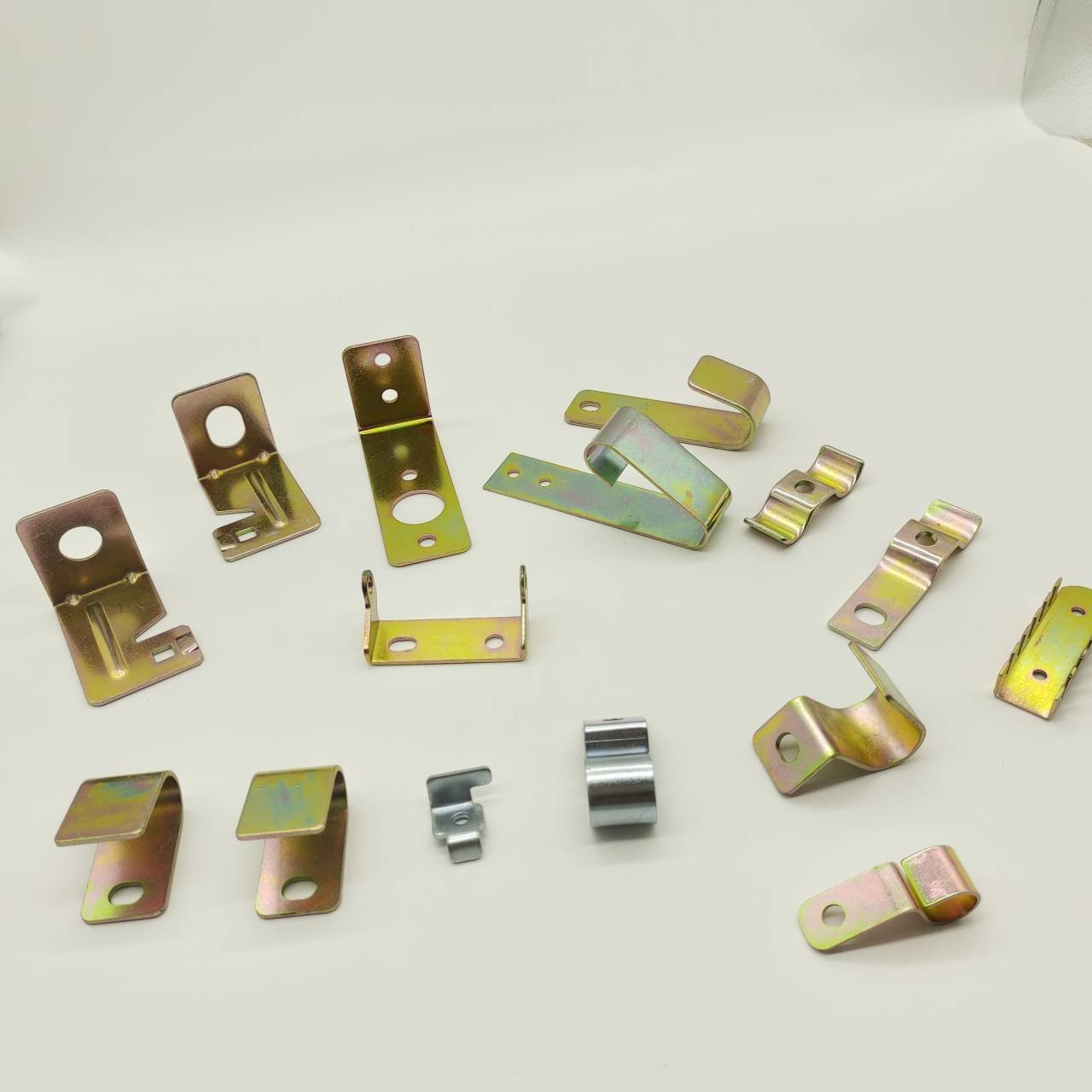 Factory Custom OEM Stainless Steel Aluminium Sheet Metal Fabrication Laser Cutting bending Service Stamping Metal Welding Parts