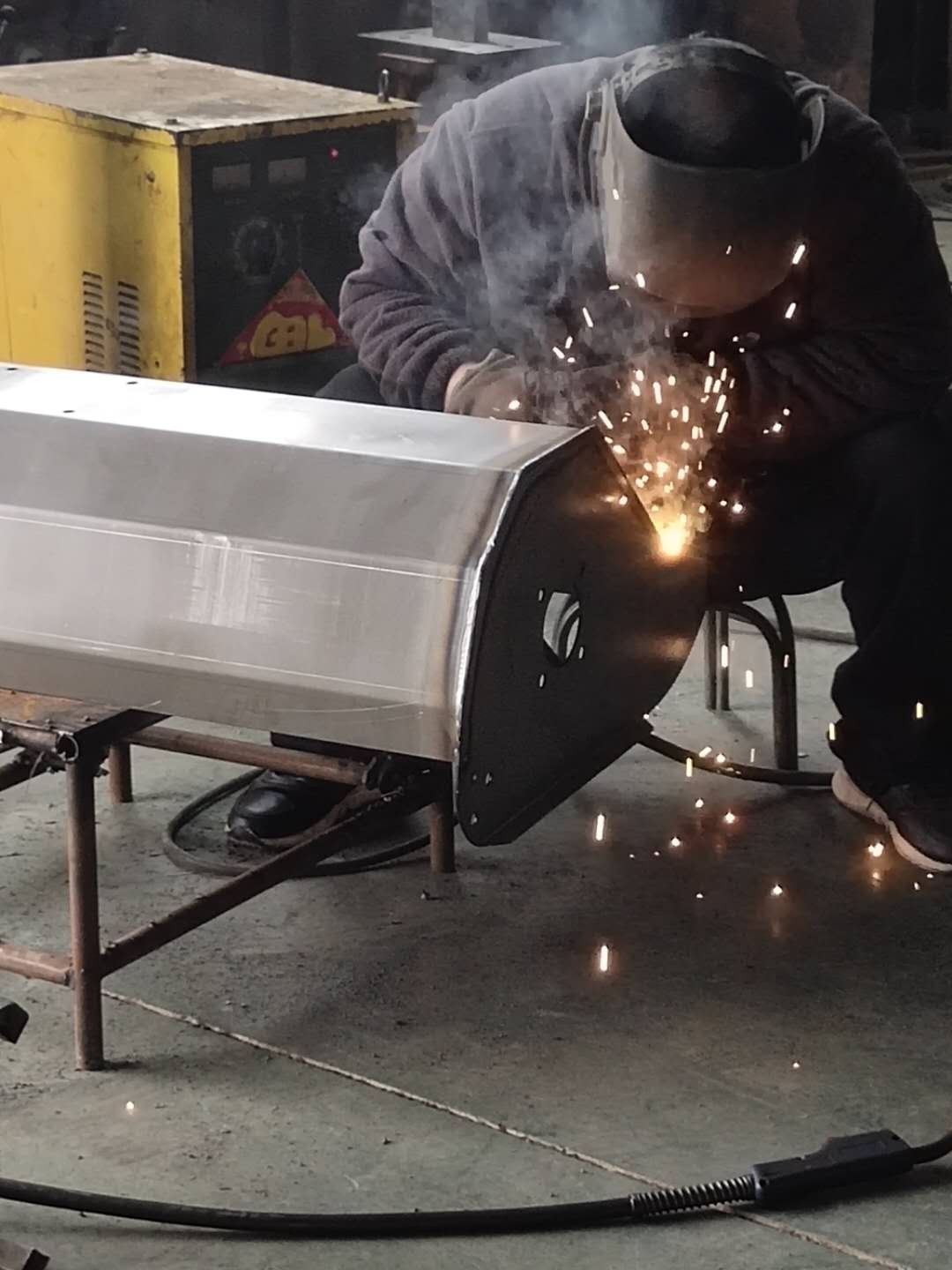 custom professional Laser cutting of steel up to 15mm bending Welding of steel structures