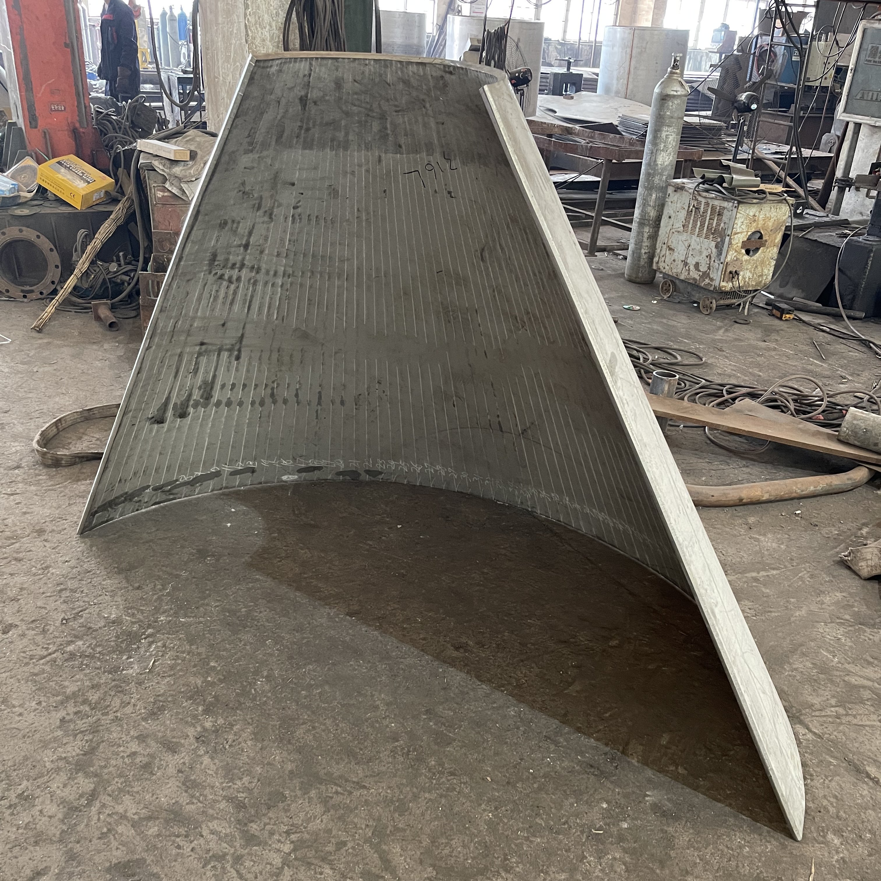 Seamless Stainless Steel Tube 904L 317L 316Ti ASTM Compliant 300 Series Inox Pipe Bending Moulding Sheet Metal Fabrication