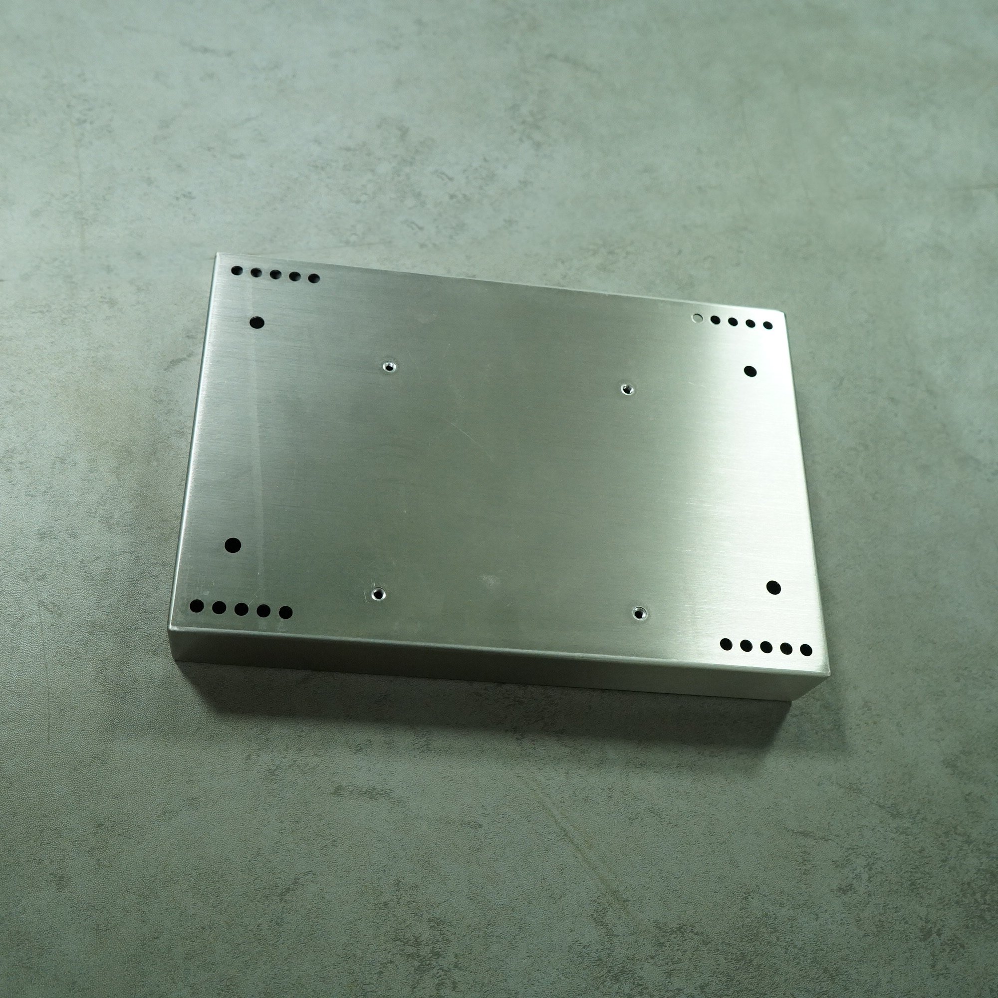 Custom OEM High Precision Sheet Metal Fabrication powder coating Aluminum Bending And Laser Cutting Enclosure Box Shell