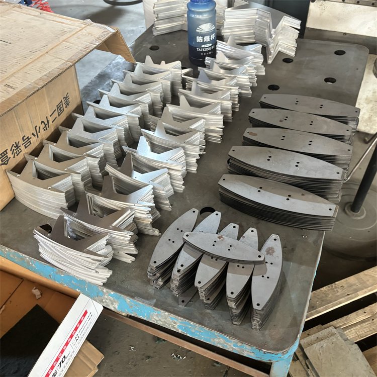 Aluminum Steel Assembly Sheet Metal Fabrication Laser Cutting Welding Bending Spare Parts Robot Welding Services