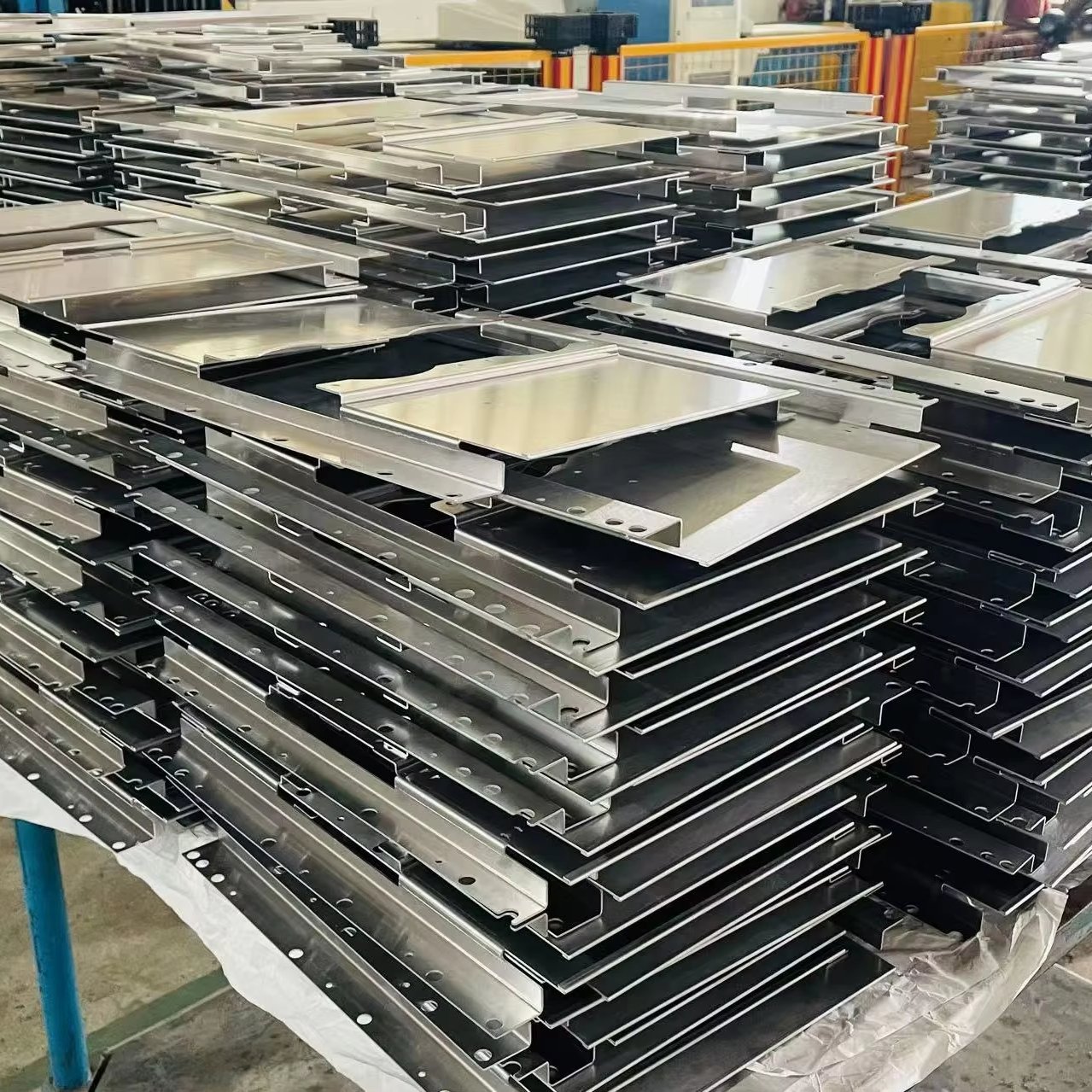 Custom Sheet Metal Fabrication Services for Industrial and Commercial Use