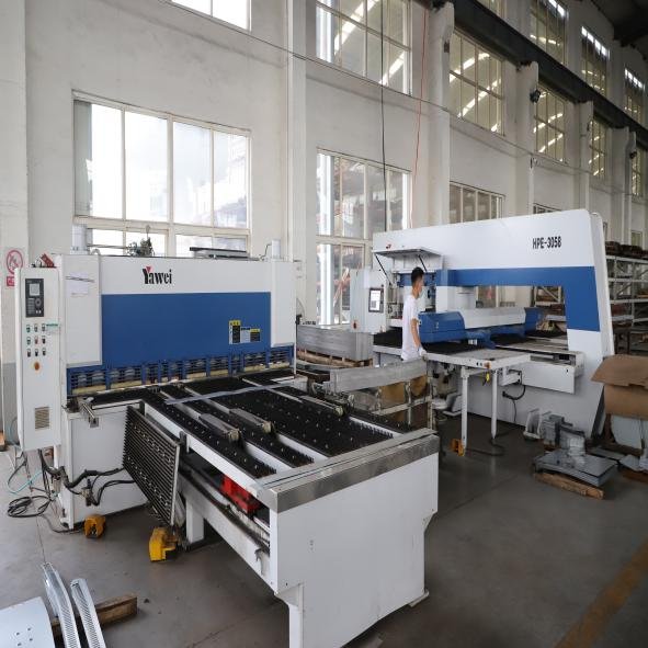 Custom metal machining aluminum stainless steel sheet metal bending cutting sheet metal fabrication