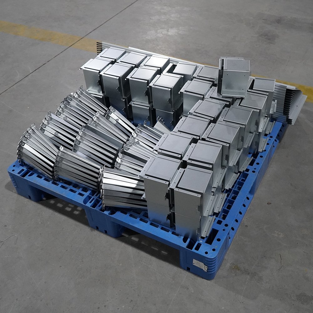 Steel Metal Frame Sheet Metal Fabrication And Welding Case Working Fabrication Sheet Metal Holder Manufacturer