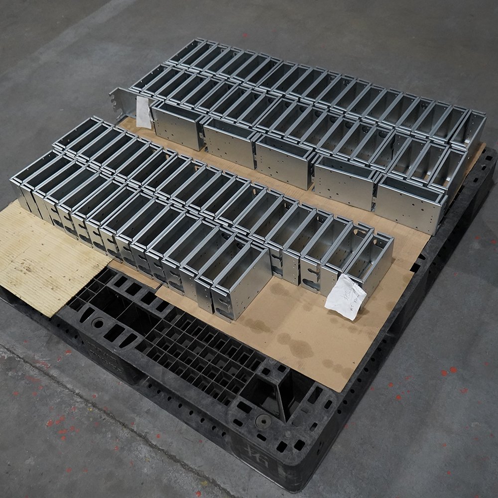 Steel Metal Frame Sheet Metal Fabrication And Welding Case Working Fabrication Sheet Metal Holder Manufacturer