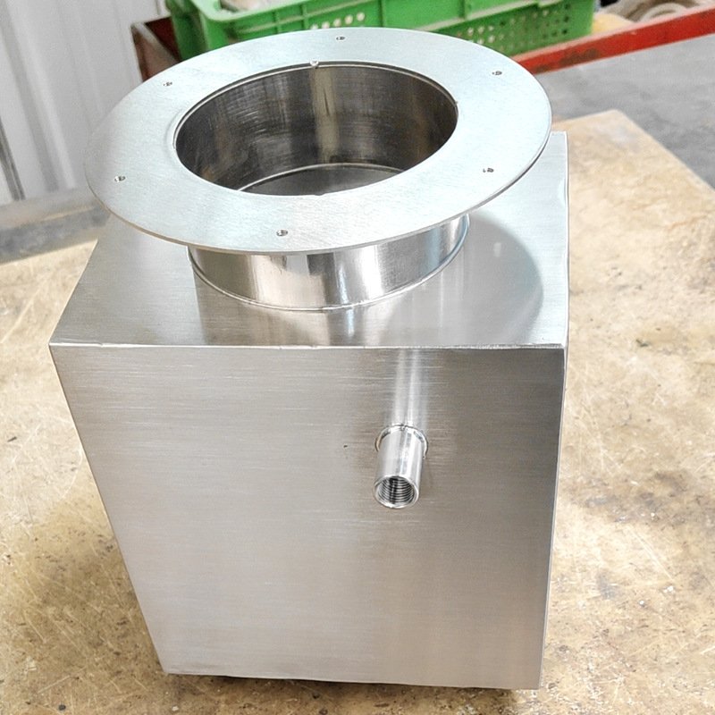 Customized Sheet Metal Fabrication Aluminum Stainless Steel CNC laser cutting Stamping Welding Sheet Metal Bending Products
