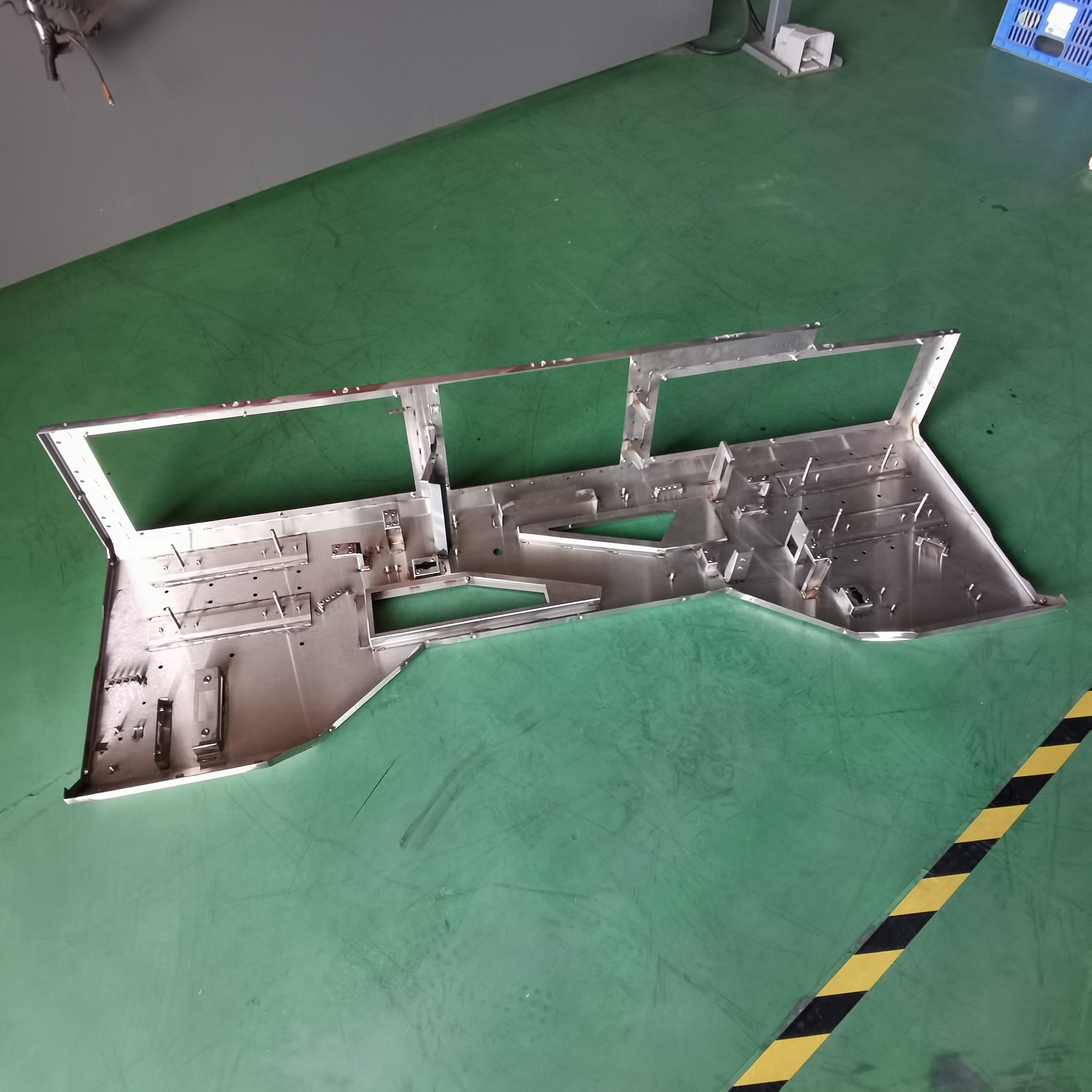 Custom bending stamping works enclosure box processing parts welding service stainless aluminium steel sheet metal fabrication