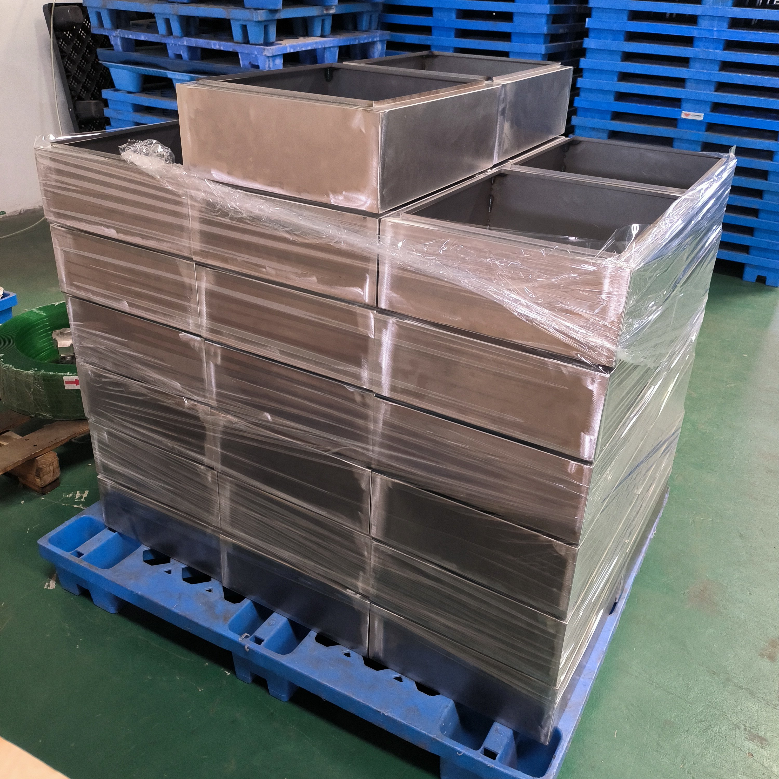 Customizable Most Popular Wall Mounted Factory Small Rectangular Stainless Steel Iron Case metal boxes custom