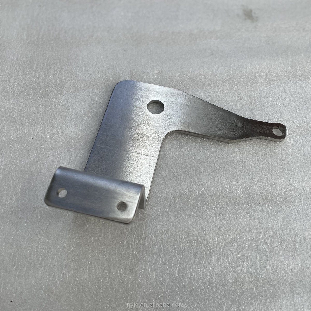 Stainless steel plate 201316 Stainless steel plate laser cutting processing sheet metal bending parts non-standard