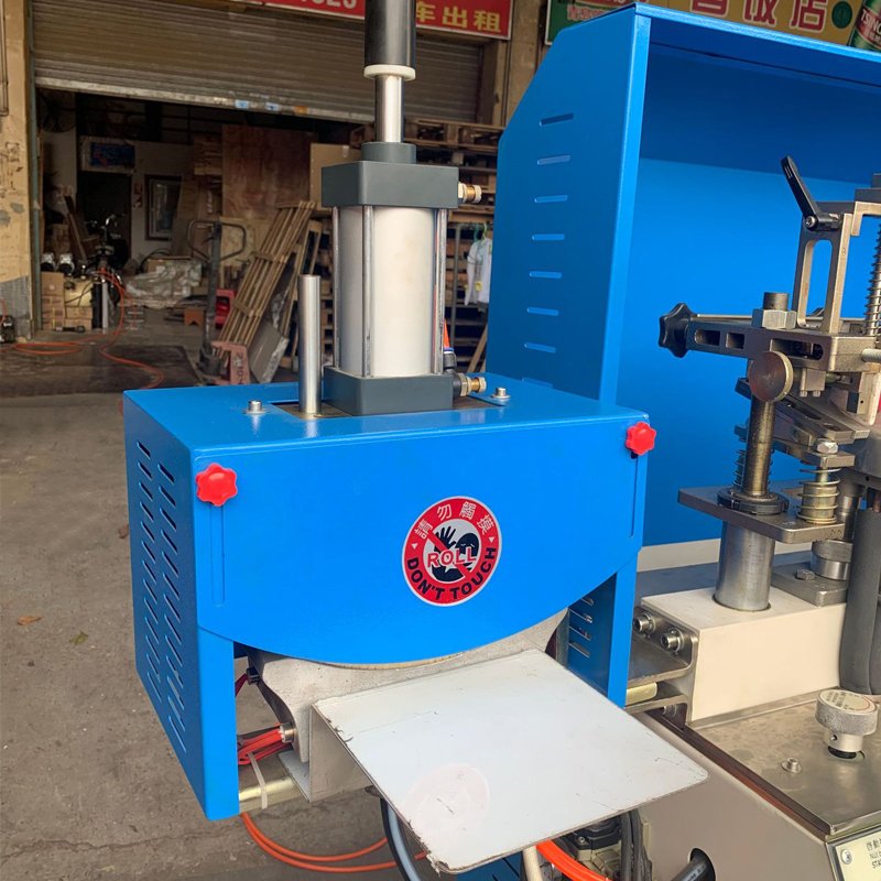 Toe Cap Press Moulding Machine For Shoes With Double Hot And Cold
