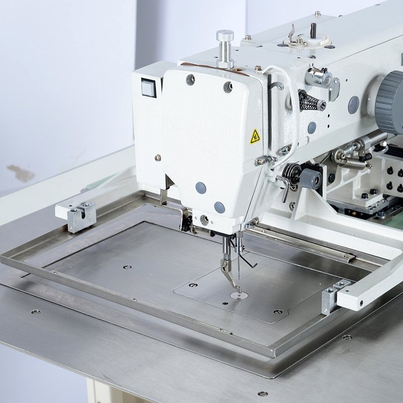 Automatic Computer Shoes Upper Pattern Program Sewing Machine XC-3020R