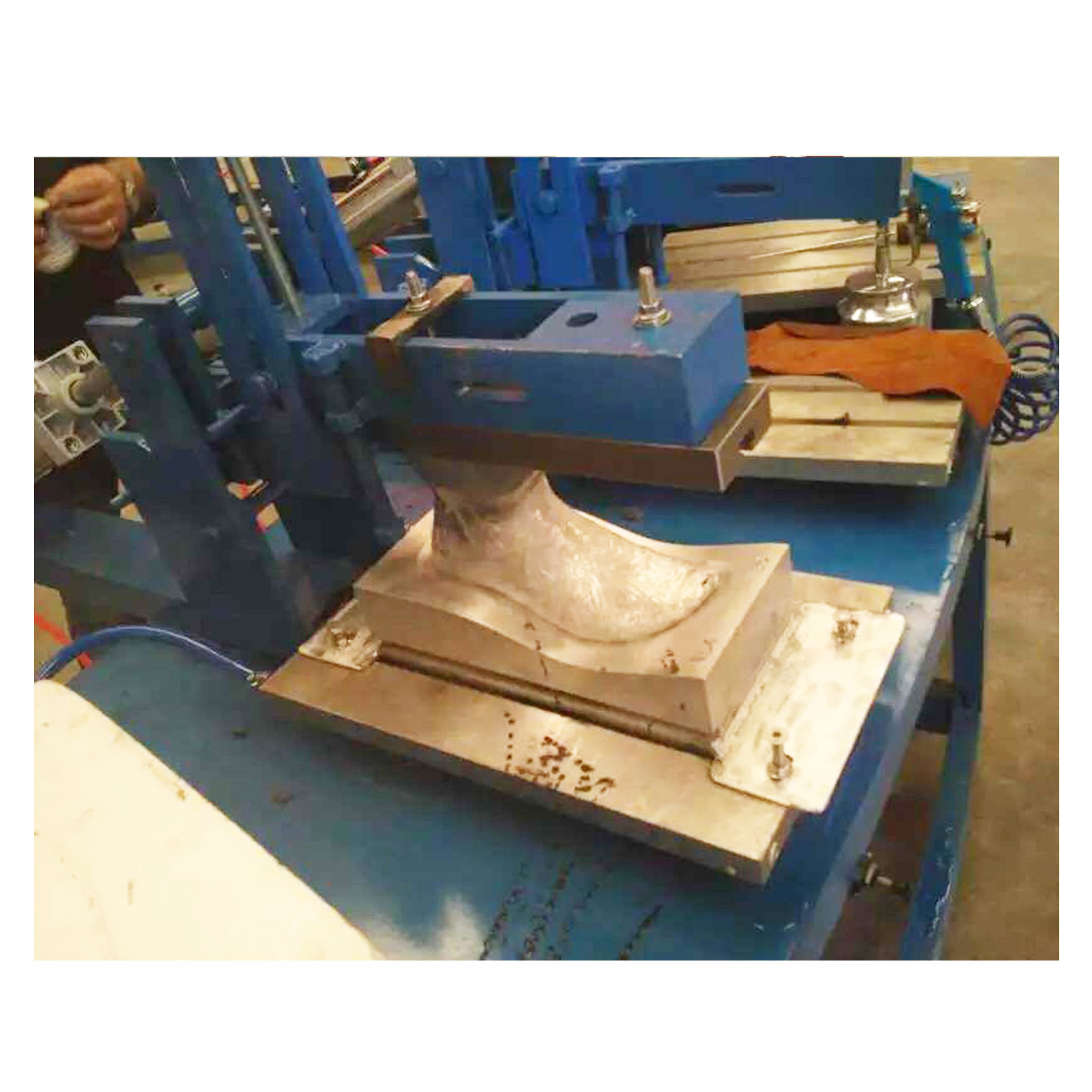 Polyurethane Shoe Sole Injection Molding Making Machine / Insole Board For Shoes Making