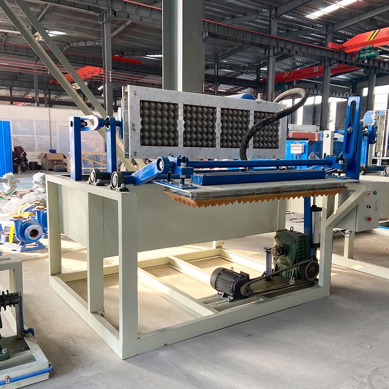 Old carton cardboard recycling machine making paper pulp shoe tray egg box carton machine