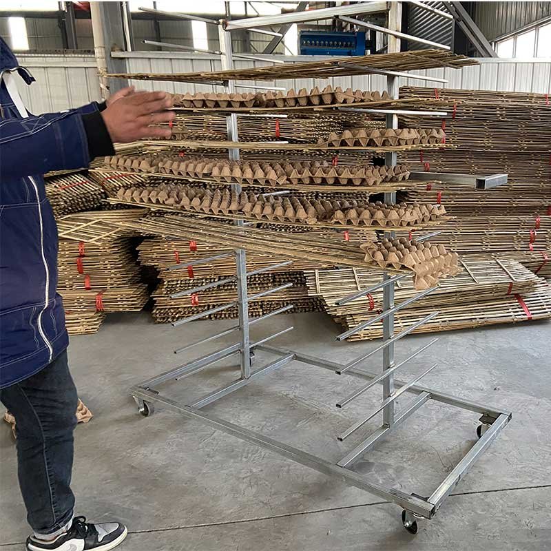 Old carton cardboard recycling machine making paper pulp shoe tray egg box carton machine