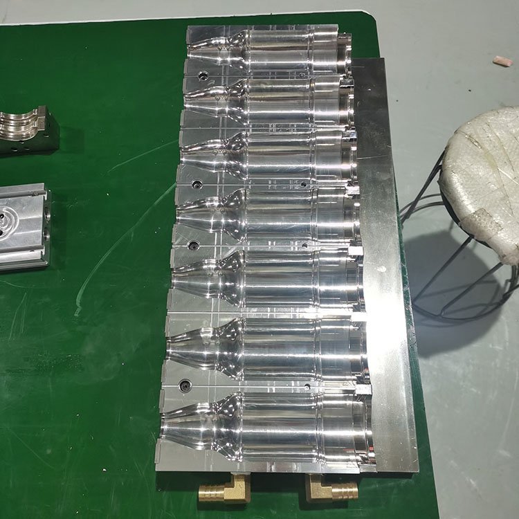 bottle making machine high quality customized cheapest 500ml 350ml shampoo water ice mould bottle blowing mould