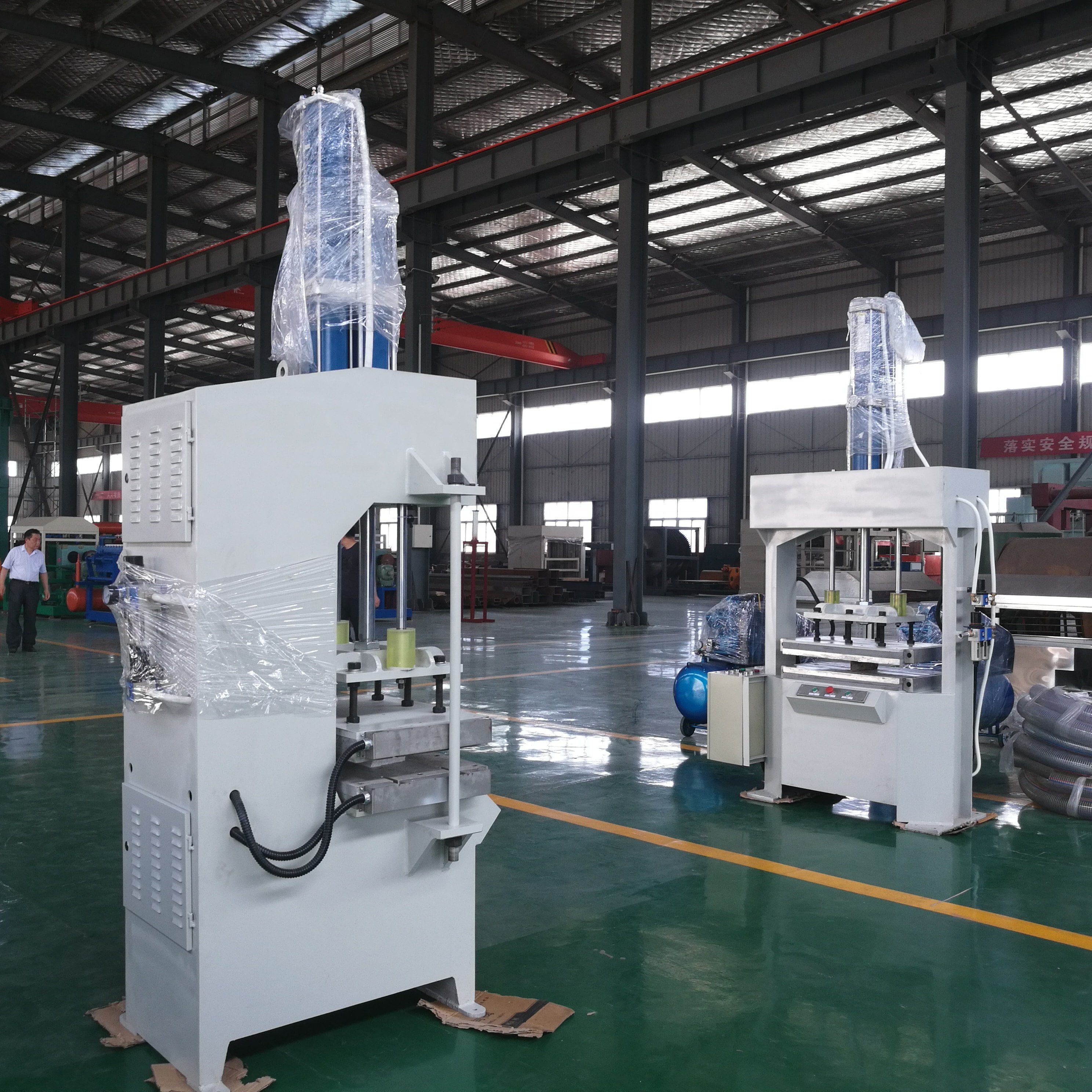 Small Business 2000 pcs Automatic Egg Tray Making Machine Production Line Customize Mold