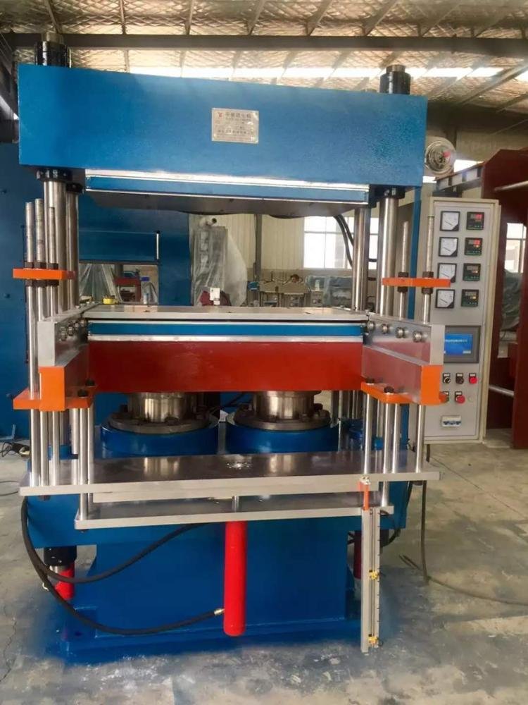 Automatic Rubber Injection Moulding Machine for Making Slipper Sandal Flip-Flop Shoe