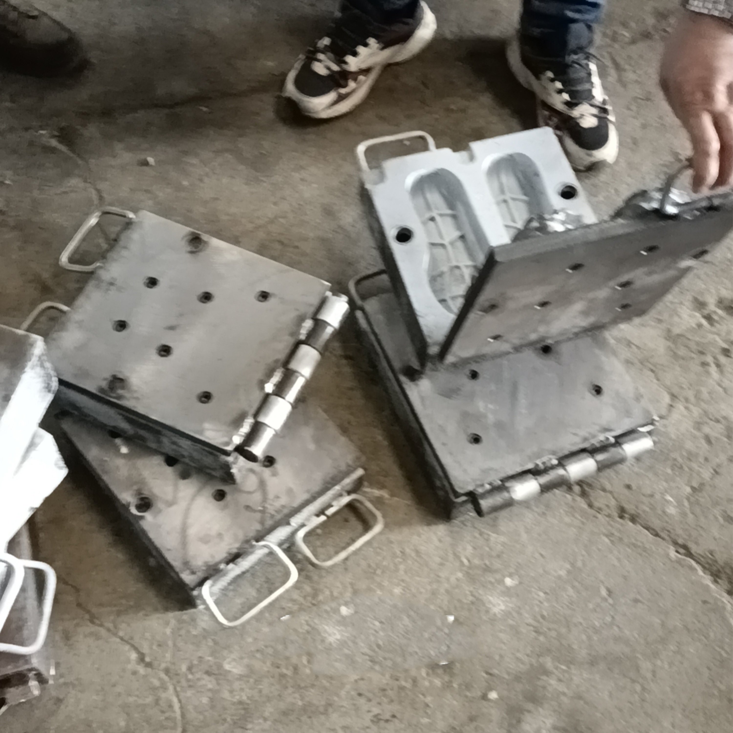 Guangzhou CNC shoe mould maker RISVINCI canvas PVC PU phylon shoe sole moulds shoe moulding machines EVA machine for soles