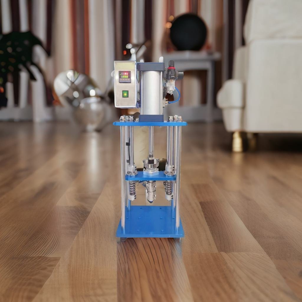 Wholesale Usb Small Plastic Pneumatic Small Vertical Injection Molding Machine For Usb Data Cable Charger