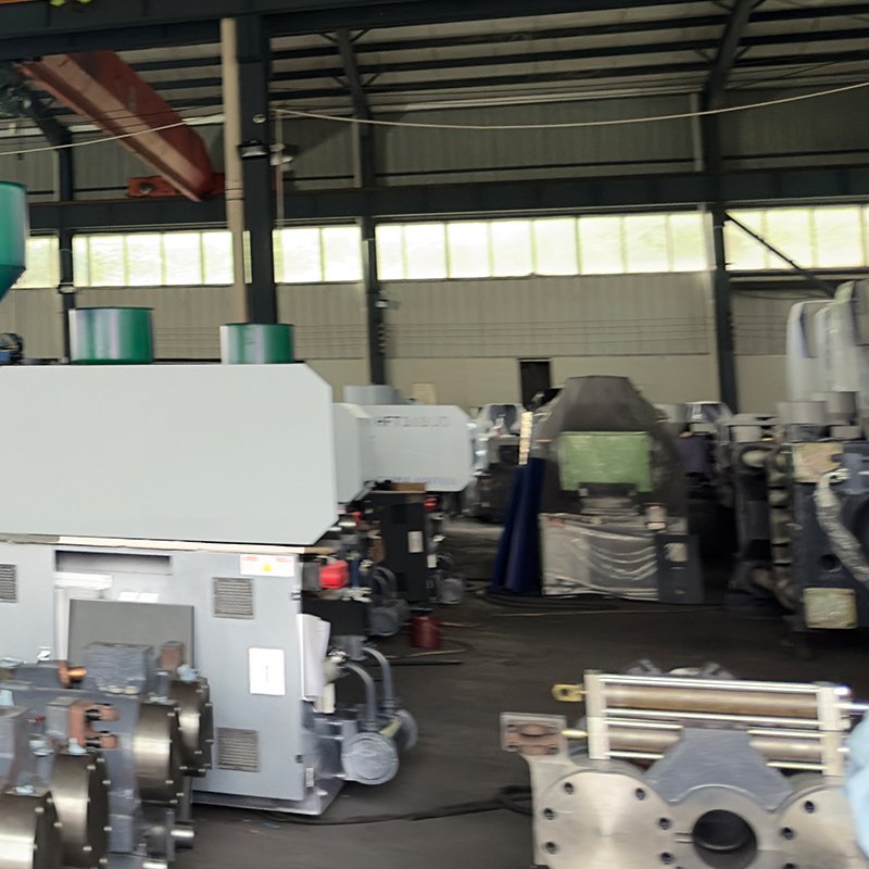 high quality full automatic horizontal hydraulic plastic injection moulding 2000ton PVC PPR PE Pipe fitting making machine