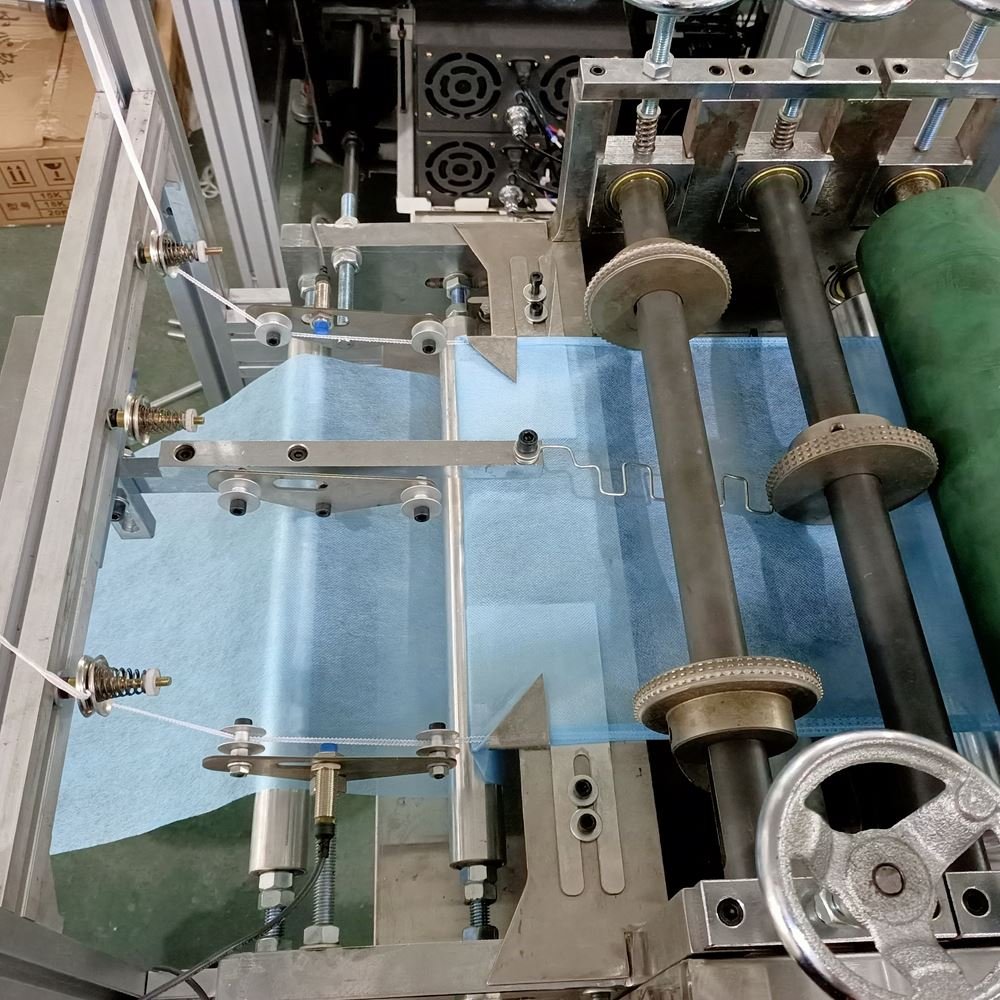 Professional Carpet Floor Protection Consumable Shoe Cover Making Machine