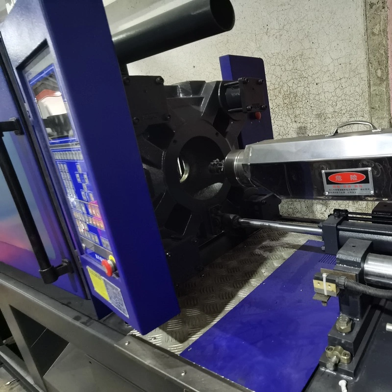 Automatic EVA Foam Injection Moulding Machine for Making Slipper Sandal Shoe Sole Rain Boots in EVA Materia