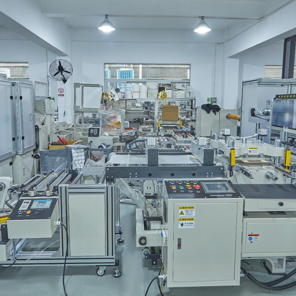 MCJ 350 die cutting machine I