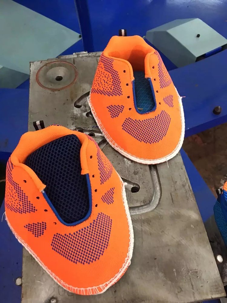 Full-auto Rotary Type Three-color Plastic-Rubber Sole Injection Moulding Machine