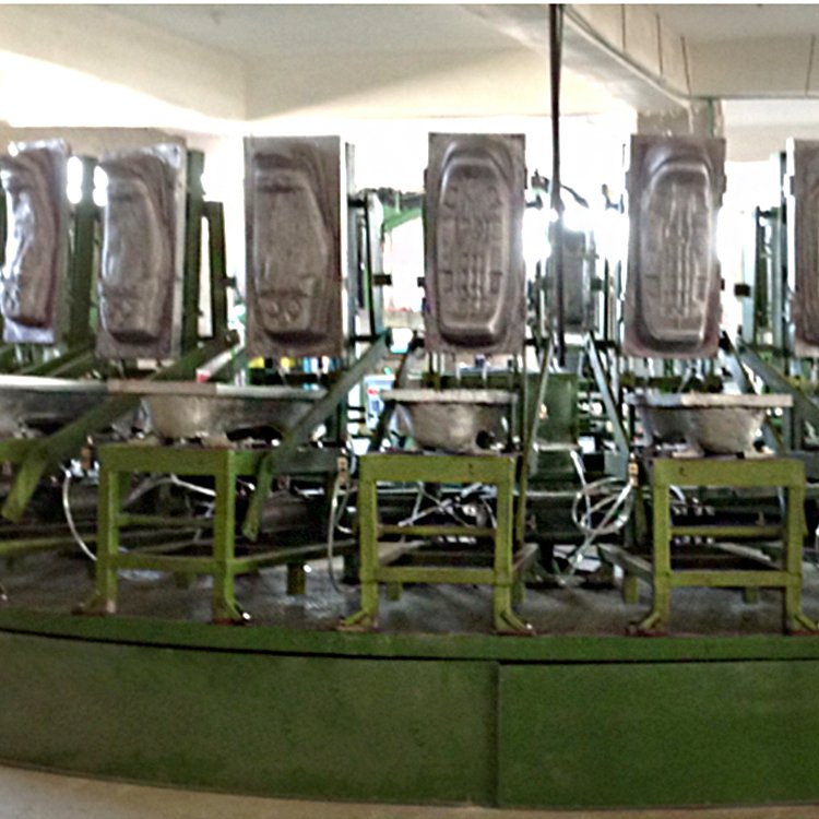 Automatic moulding spray insulation equipment for sale polyurethane foam machine