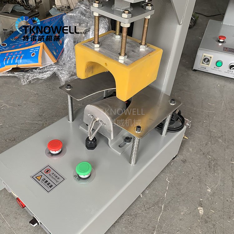 TKNOWELL Leather Sports Shoe Vamp Hot And Cold Station Back Part Heel Vamp Moulding Machines For Shoes Processing
