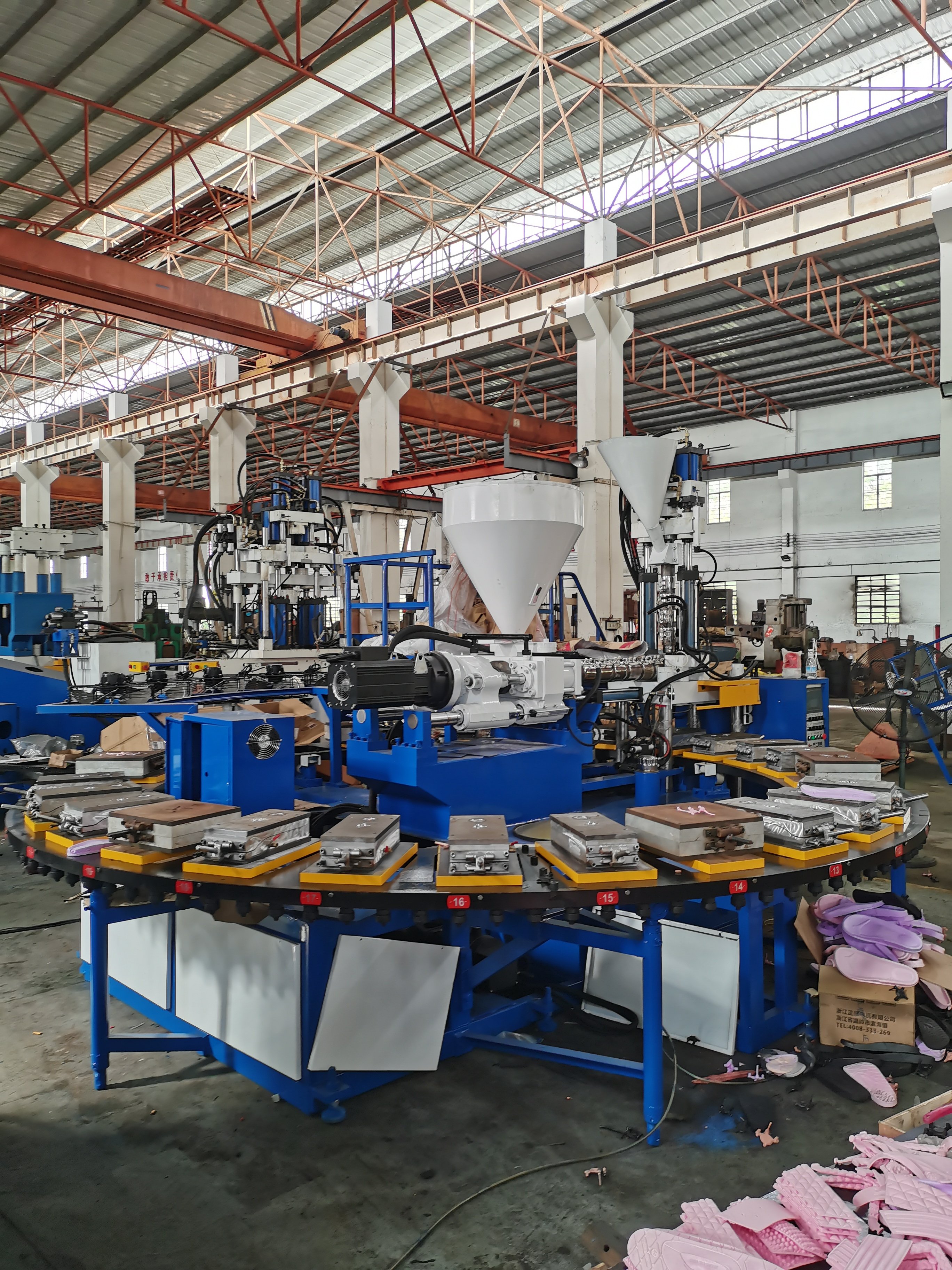 2024 fashion new sole slippers scandals injection molding machine hot sale