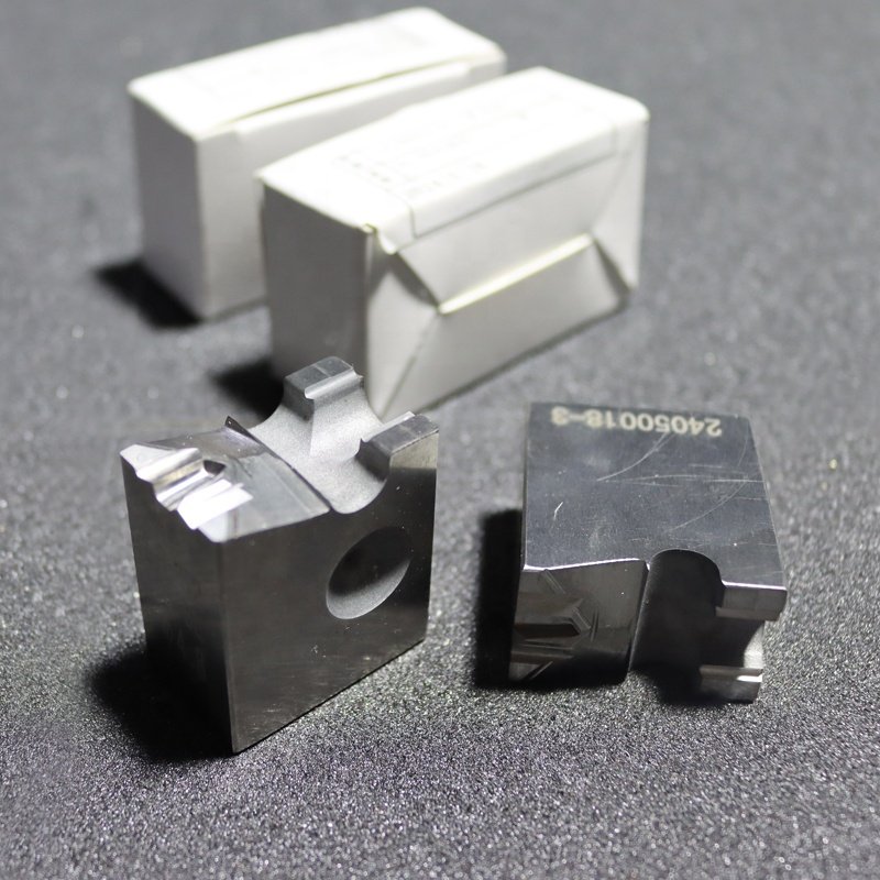 screw nail machine mold