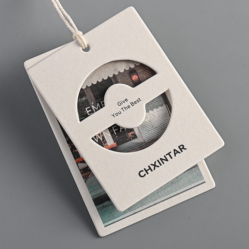 Custom fashion New style special paper clothing tag design universal simple hangtag label
