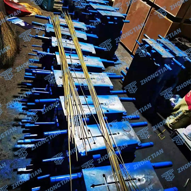 China OEM Plastic injection PVC rain boots shoe making moulding machine