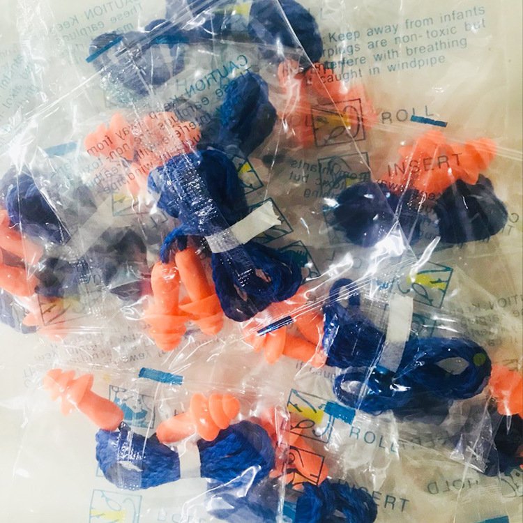 Reusable Earplugs 28dB Corded Silicone Ear Plugs for Shooting Ear Plugs Motorcycle Range Hunting Hearing Protection