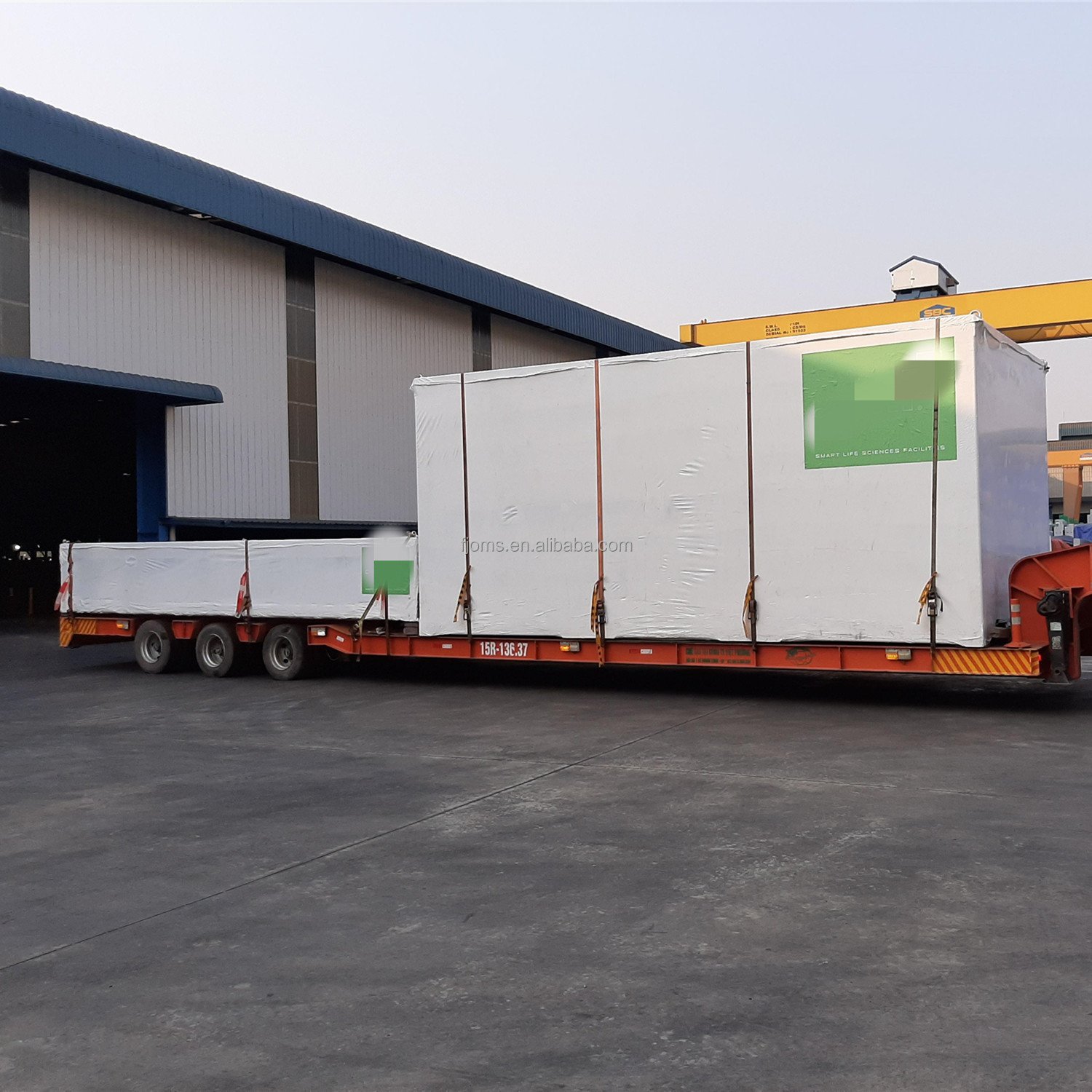 7.4m 24 ft. Width Shrink Wrap 6 7 10 Mil Hear Shrink Film With UV Resistance