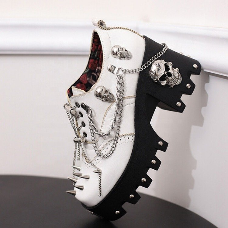 Fashion Rivets Chunky Heels Shoes Women Lace Up Large Size 46 Rocky Style Metal Skull Decor Pumps Chain Causal Booties