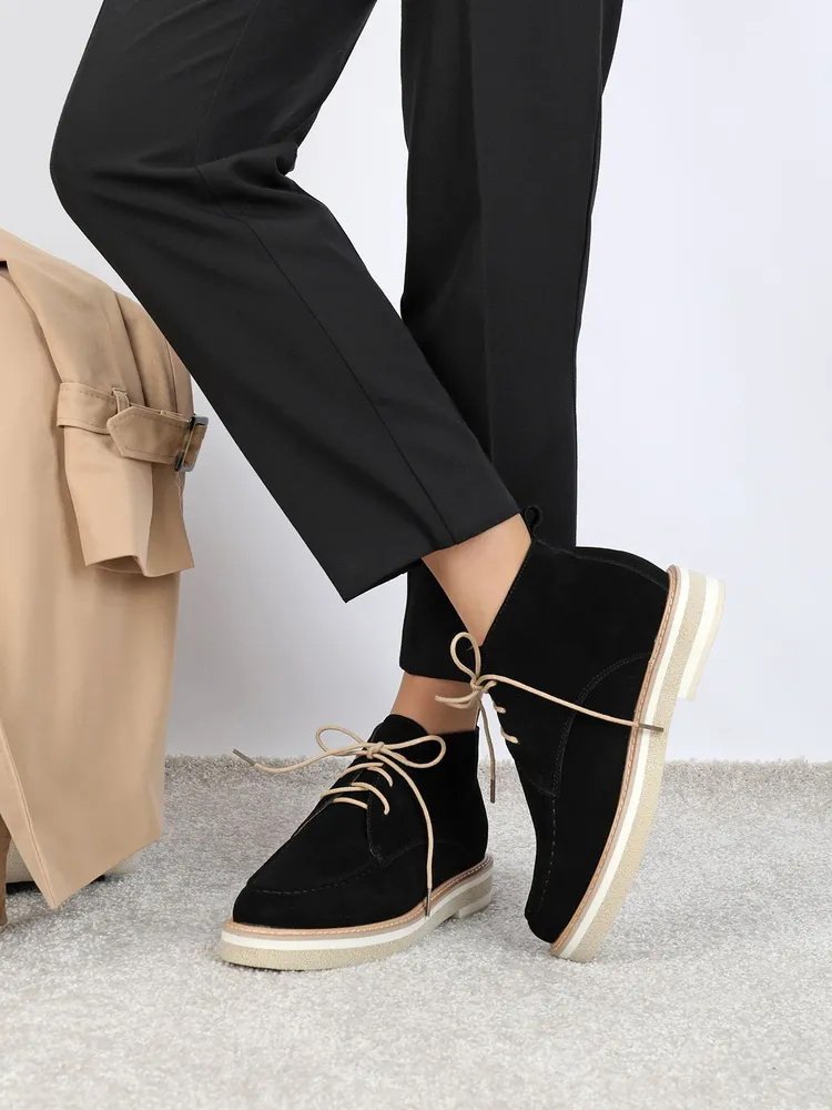 Women's Crepe Sole Suede Upper Ankle Boots New Design Western Style Genuine Leather Lining Slip-On Closure Casual Summer Winter